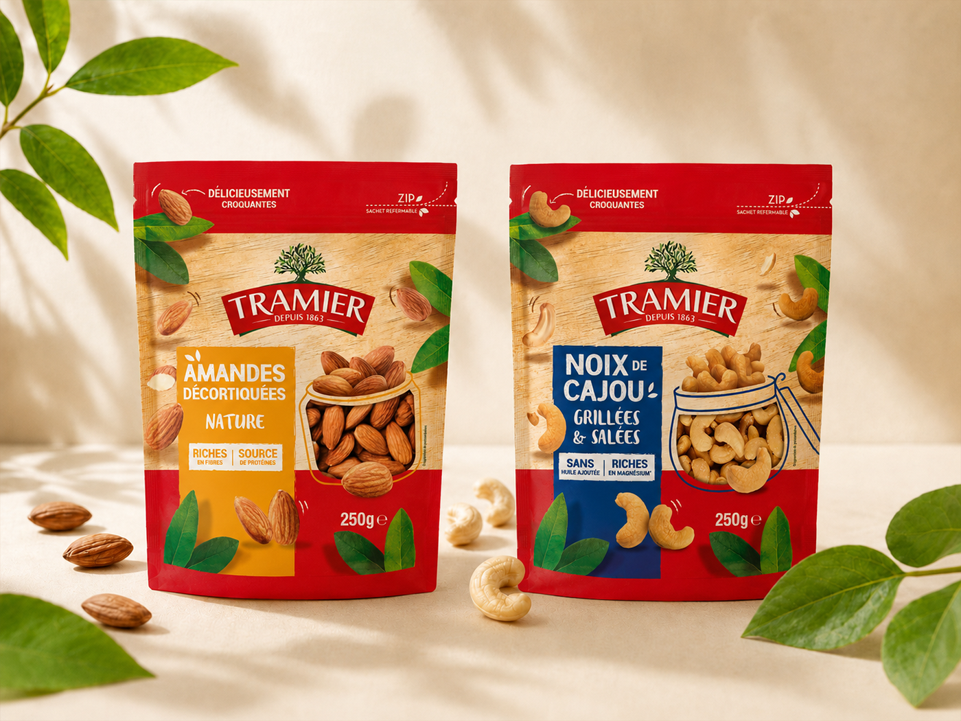 Sachets Tramier amandes décortiquées nature et noix de cajou grillées et salées, 250 g